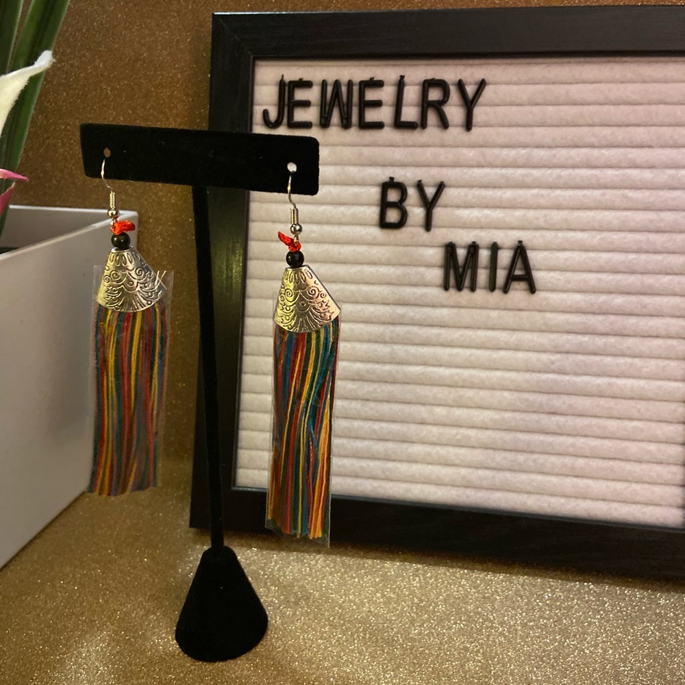 Beautiful multicolored tassel earrings!